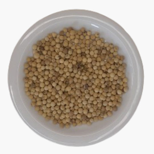 Granos de pimienta blanca
